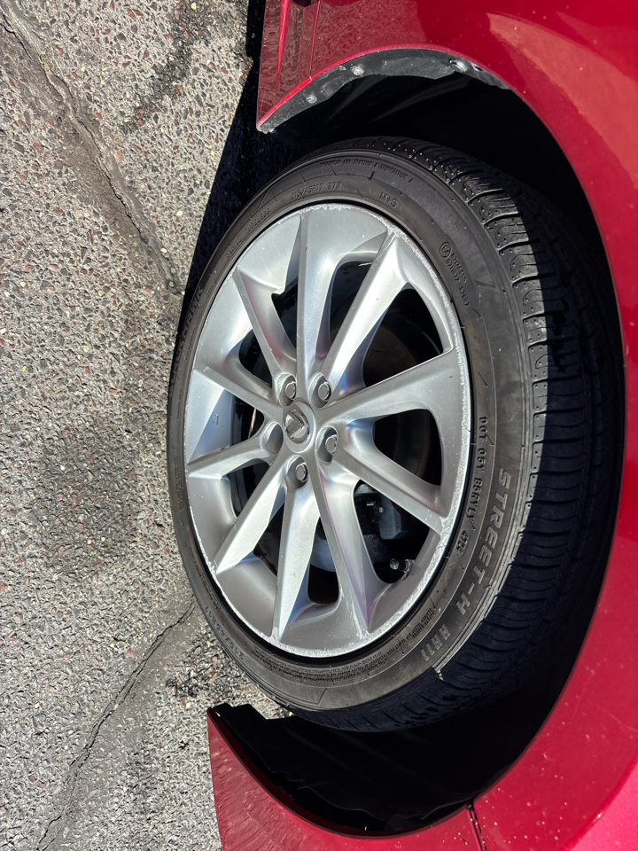 Lexus CT 200h FWD 4dr Hybrid 2012 Lexus CT 200h FWD 4dr Hybrid 2012