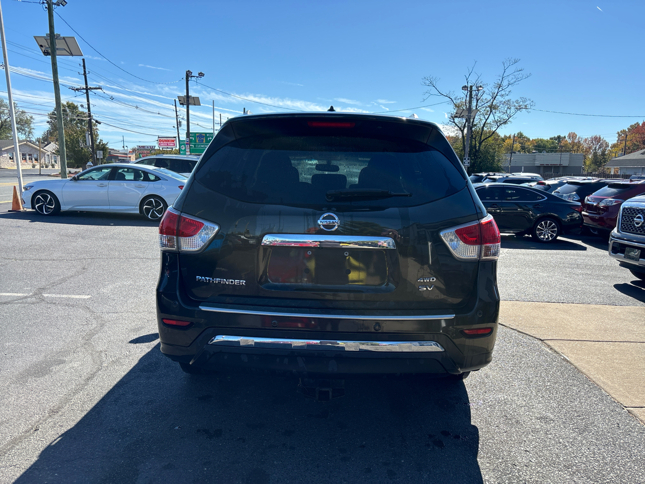 Nissan Pathfinder 4WD 4dr SV 2015 Nissan Pathfinder 4WD 4dr SV 2015