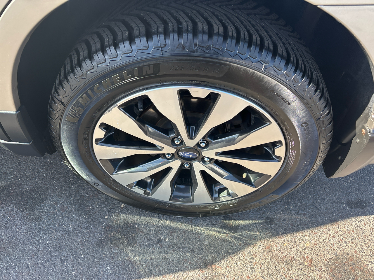 Subaru Outback 2.5i Limited 2017 Subaru Outback 2.5i Limited 2017