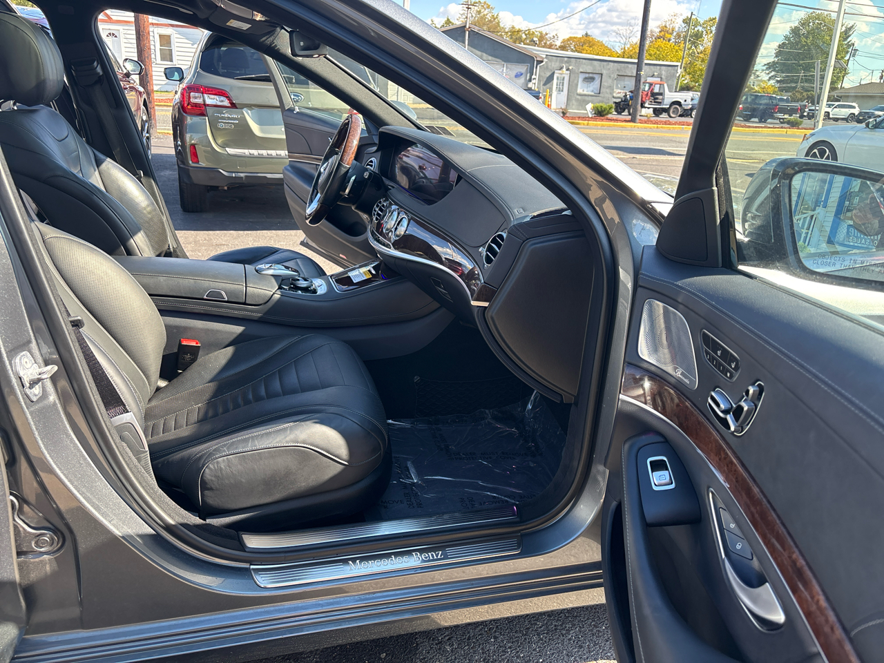 Mercedes-Benz S-Class S 560 4MATIC Sedan 2018 Mercedes-Benz S-Class S 560 4MATIC Sedan 2018