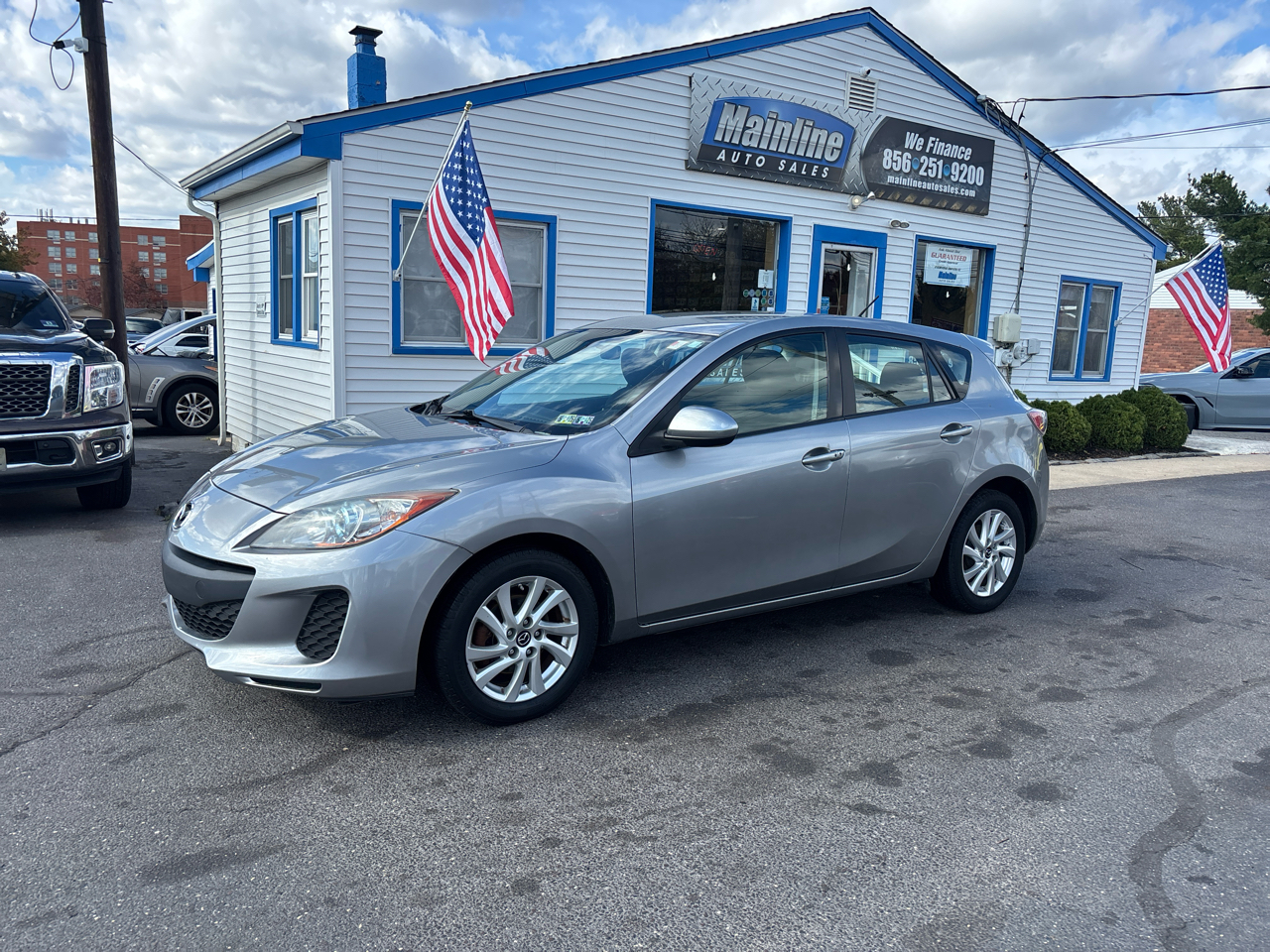 Mazda MAZDA3 5dr HB Auto i Touring 2013 Mazda MAZDA3 5dr HB Auto i Touring 2013