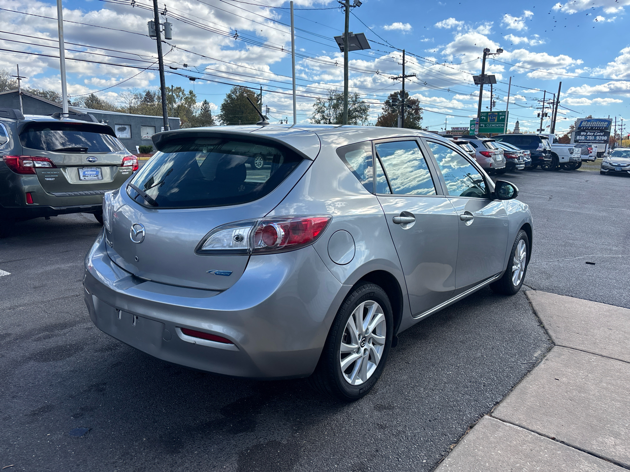 Mazda MAZDA3 5dr HB Auto i Touring 2013 Mazda MAZDA3 5dr HB Auto i Touring 2013
