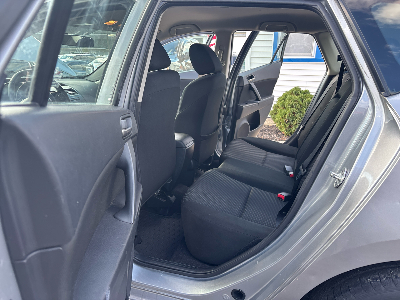 Mazda MAZDA3 5dr HB Auto i Touring 2013 Mazda MAZDA3 5dr HB Auto i Touring 2013