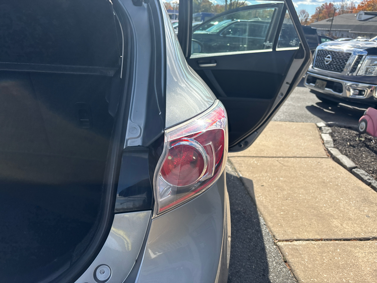 Mazda MAZDA3 5dr HB Auto i Touring 2013 Mazda MAZDA3 5dr HB Auto i Touring 2013