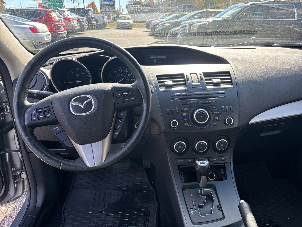 Mazda MAZDA3 5dr HB Auto i Touring 2013 Mazda MAZDA3 5dr HB Auto i Touring 2013