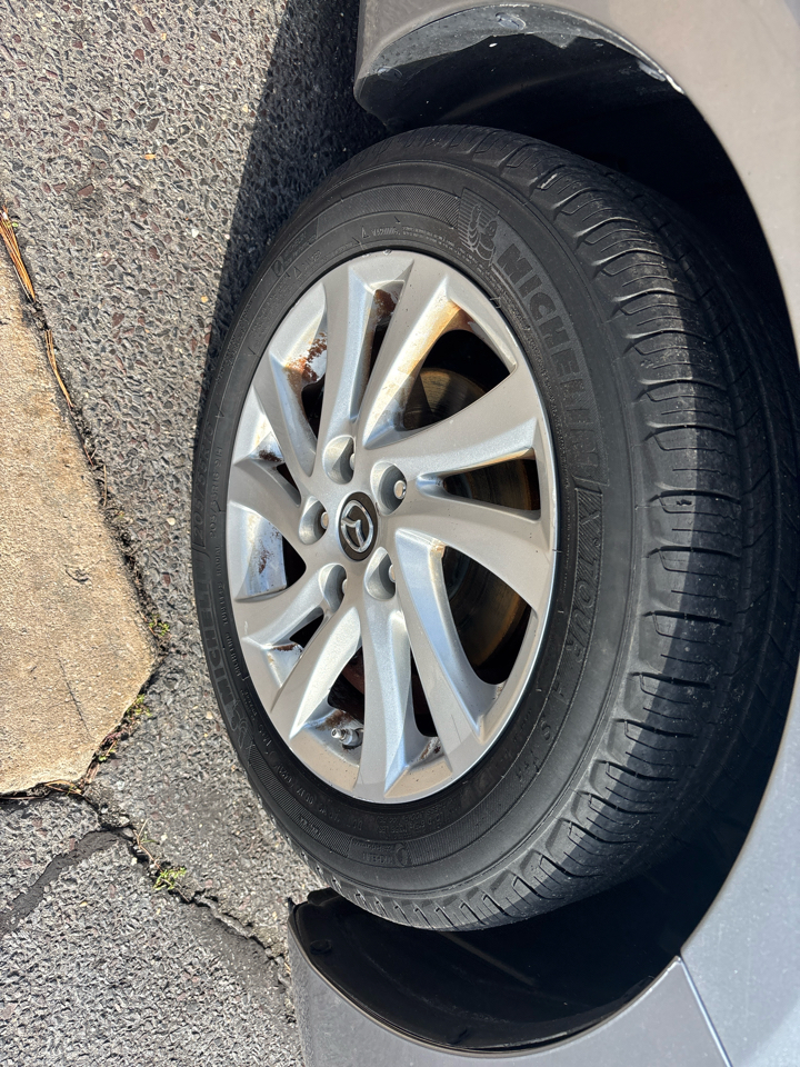 Mazda MAZDA3 5dr HB Auto i Touring 2013 Mazda MAZDA3 5dr HB Auto i Touring 2013