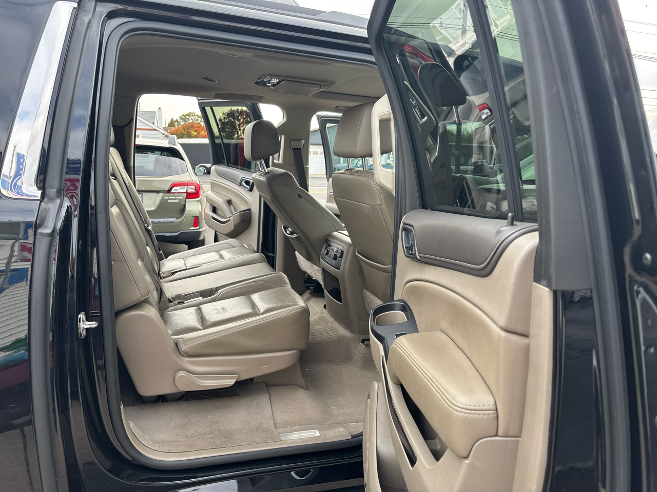 GMC Yukon XL 4WD 4dr SLT 2019 GMC Yukon XL 4WD 4dr SLT 2019