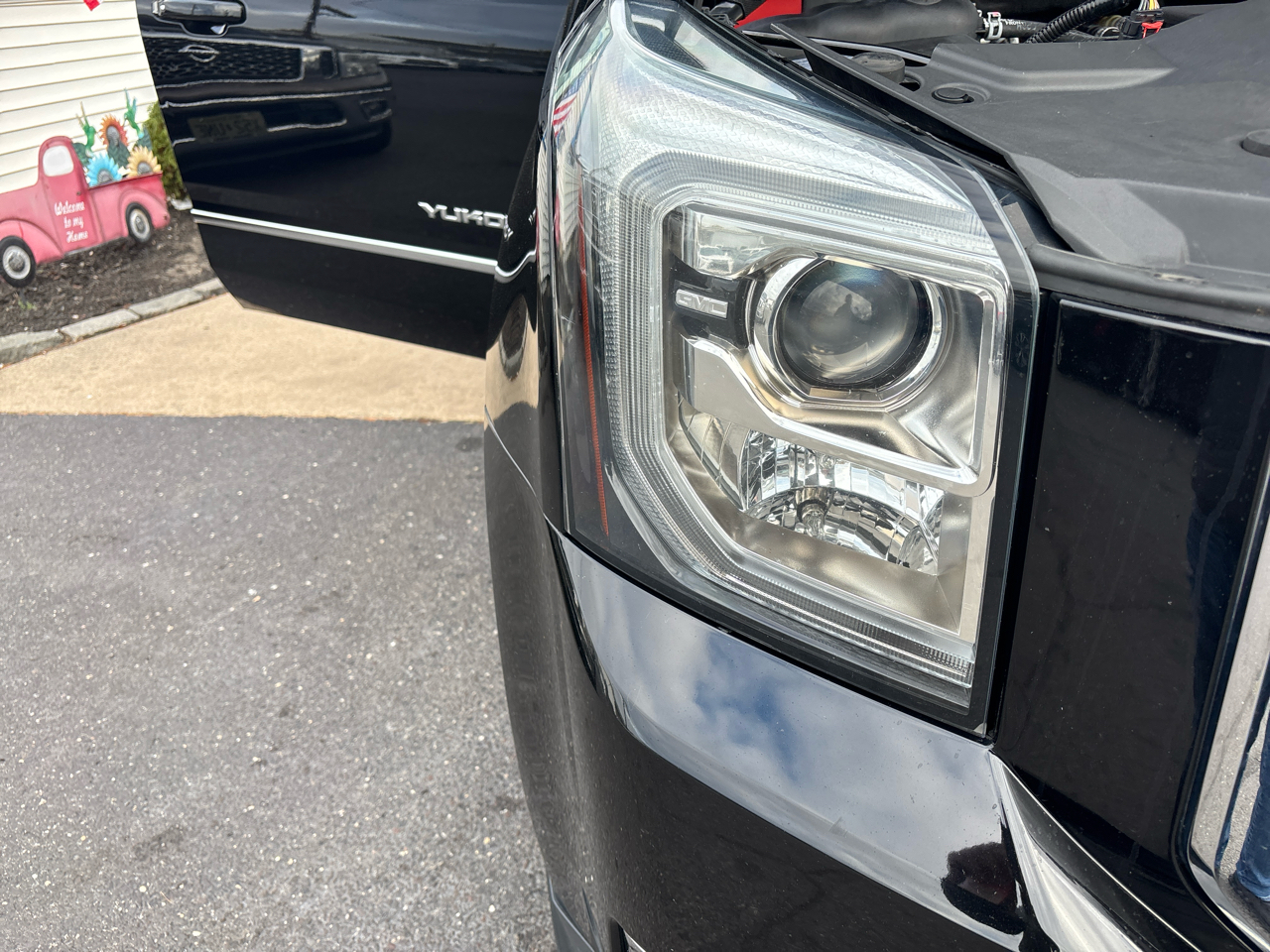 GMC Yukon XL 4WD 4dr SLT 2019 GMC Yukon XL 4WD 4dr SLT 2019