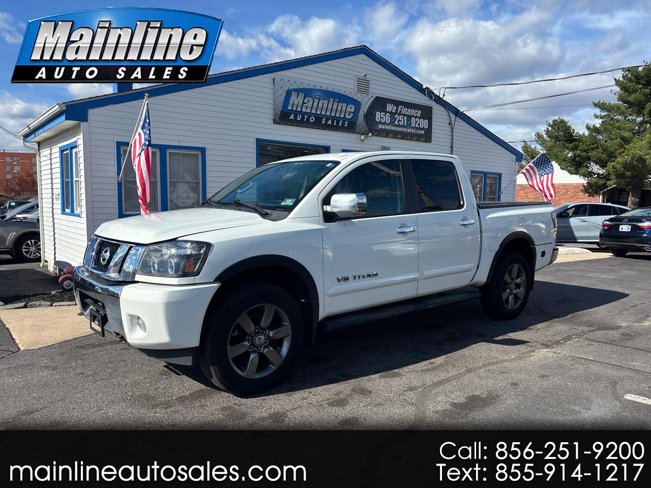 2015 Nissan Titan 4WD Crew Cab SWB SV