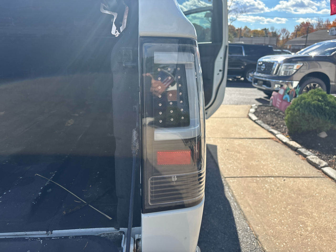 Nissan Titan 4WD Crew Cab SWB SV 2015 Nissan Titan 4WD Crew Cab SWB SV 2015