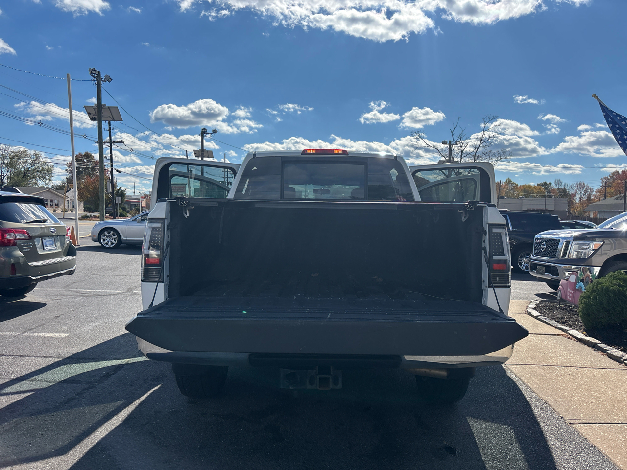 Nissan Titan 4WD Crew Cab SWB SV 2015 Nissan Titan 4WD Crew Cab SWB SV 2015