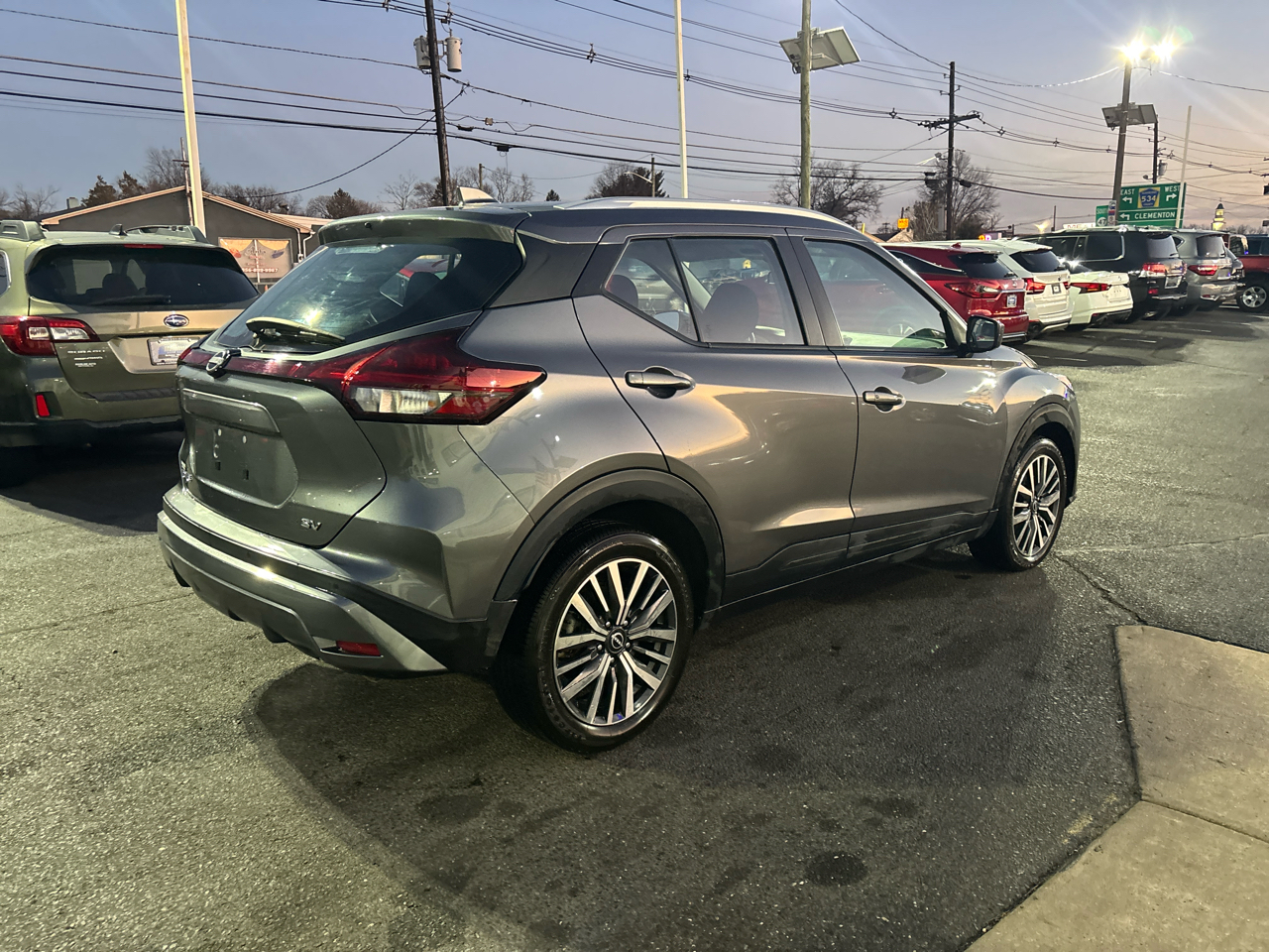 Nissan Kicks SV FWD 2022