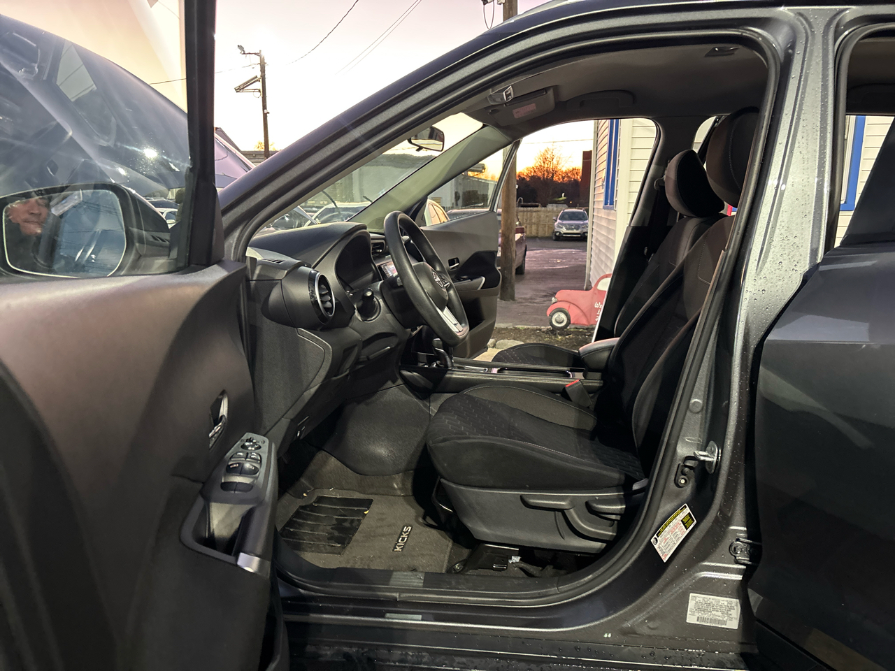 Nissan Kicks SV FWD 2022