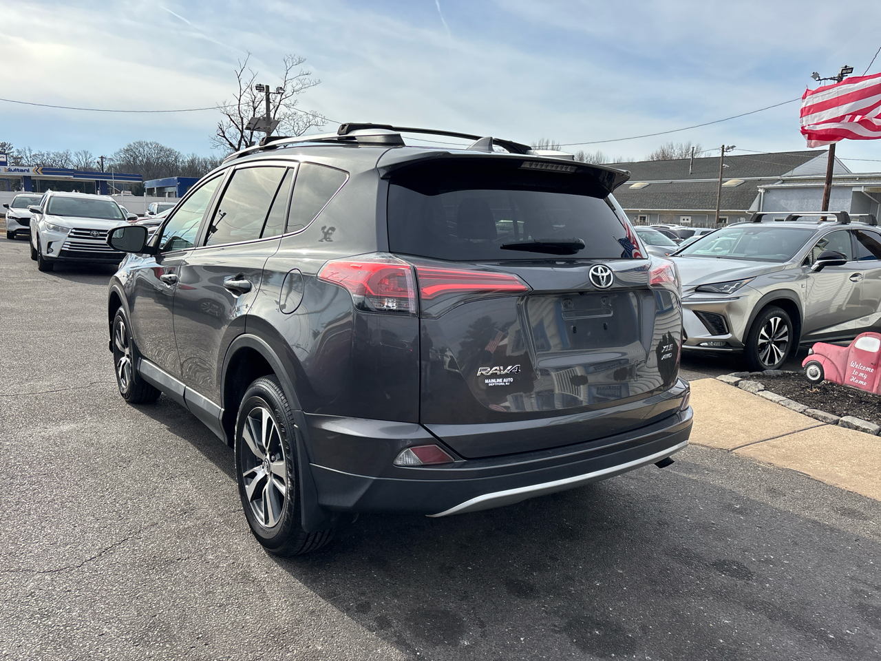 Toyota RAV4 AWD 4dr XLE (Natl) 2016