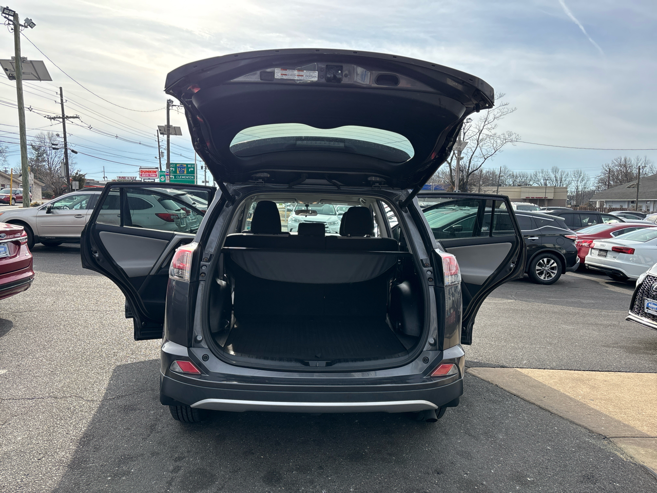 Toyota RAV4 AWD 4dr XLE (Natl) 2016