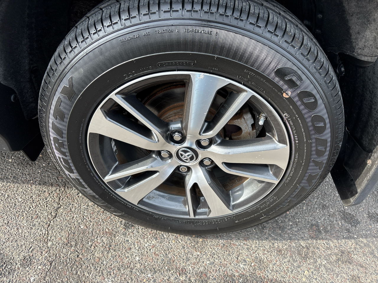 Toyota RAV4 AWD 4dr XLE (Natl) 2016