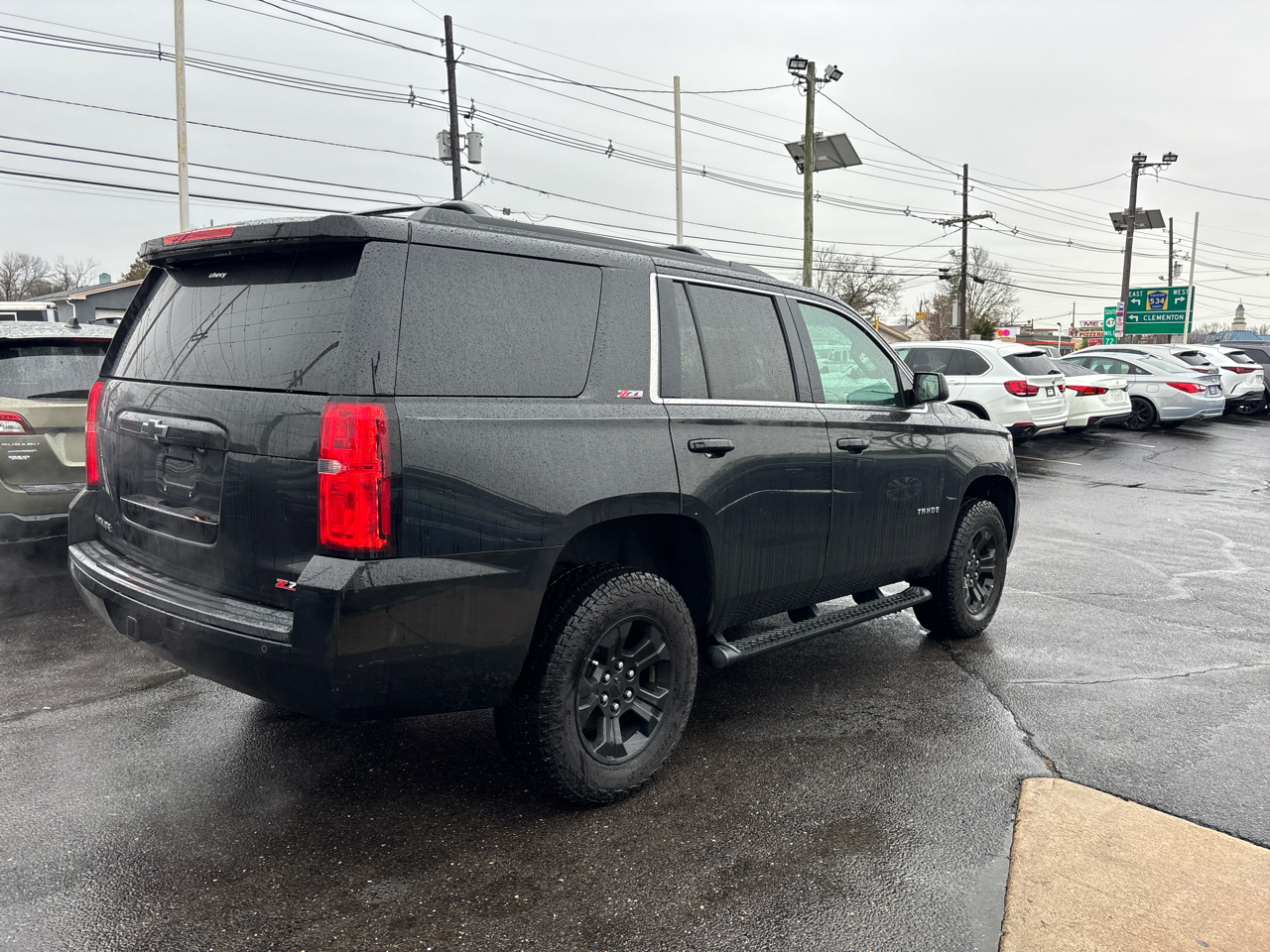 Chevrolet Tahoe 4WD 4dr LT 2017