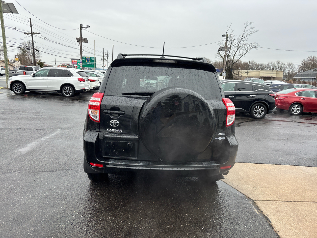 Toyota RAV4 4WD 4dr V6 5-Spd AT Ltd (Natl) 2011