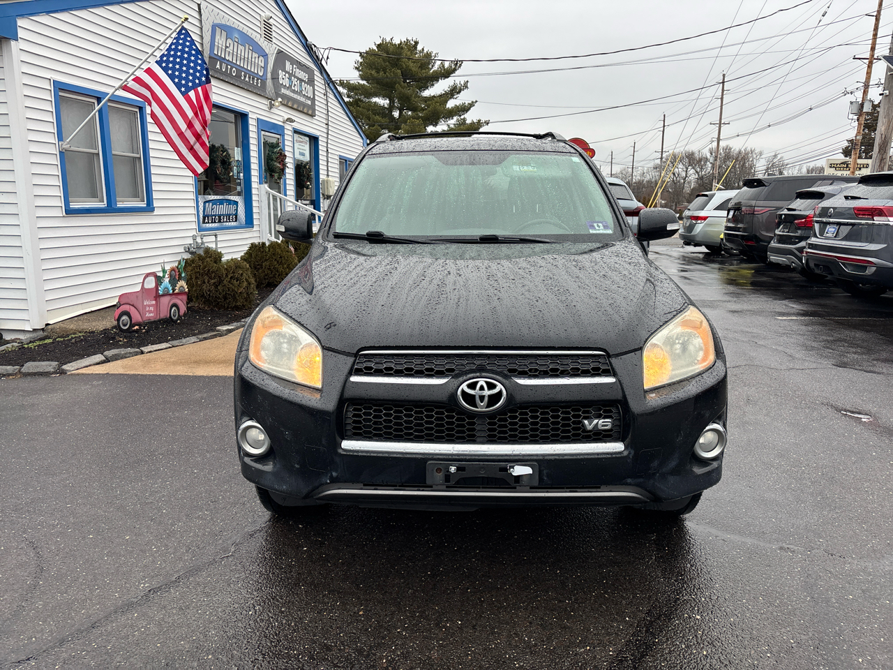 Toyota RAV4 4WD 4dr V6 5-Spd AT Ltd (Natl) 2011