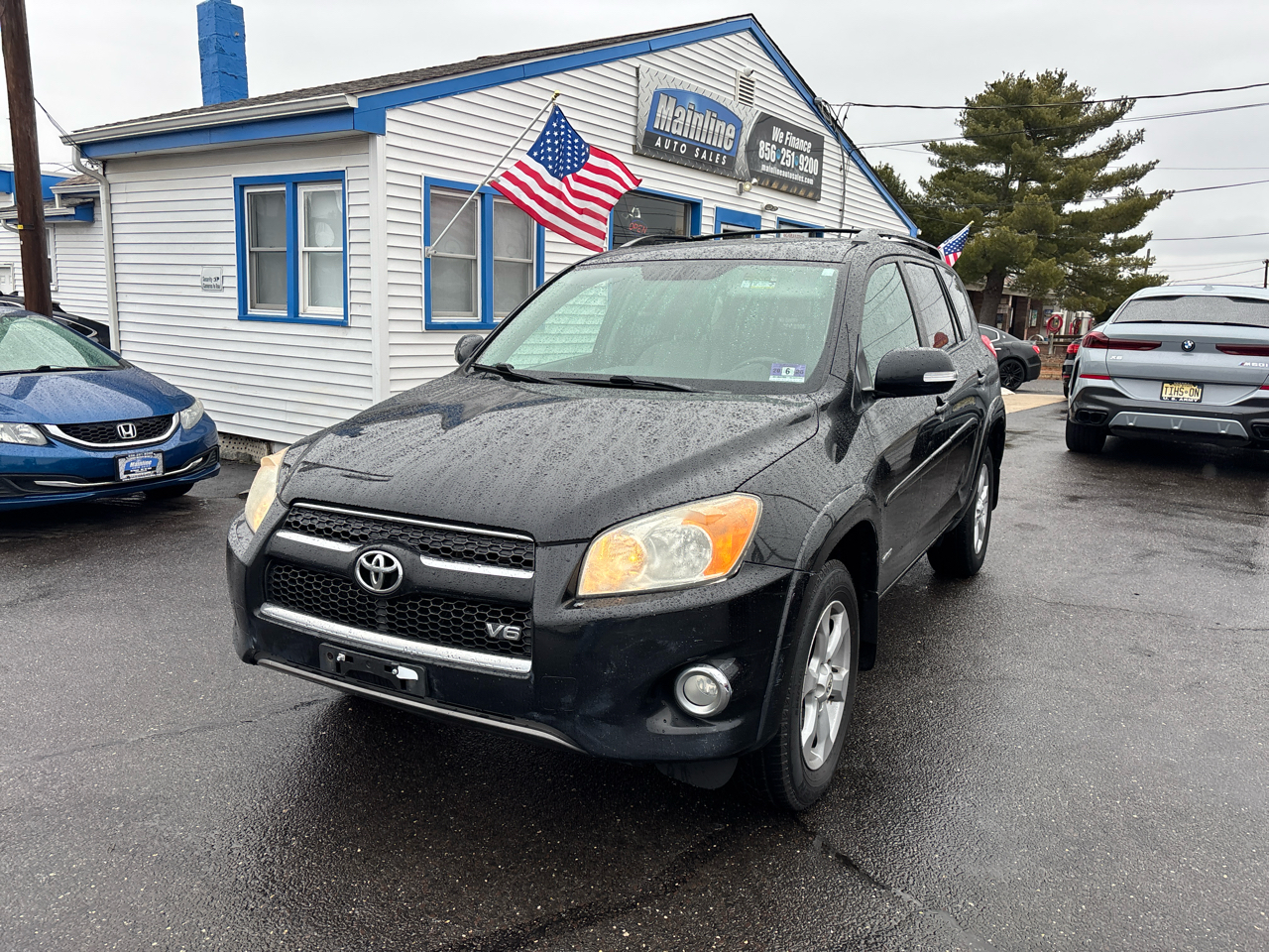 Toyota RAV4 4WD 4dr V6 5-Spd AT Ltd (Natl) 2011