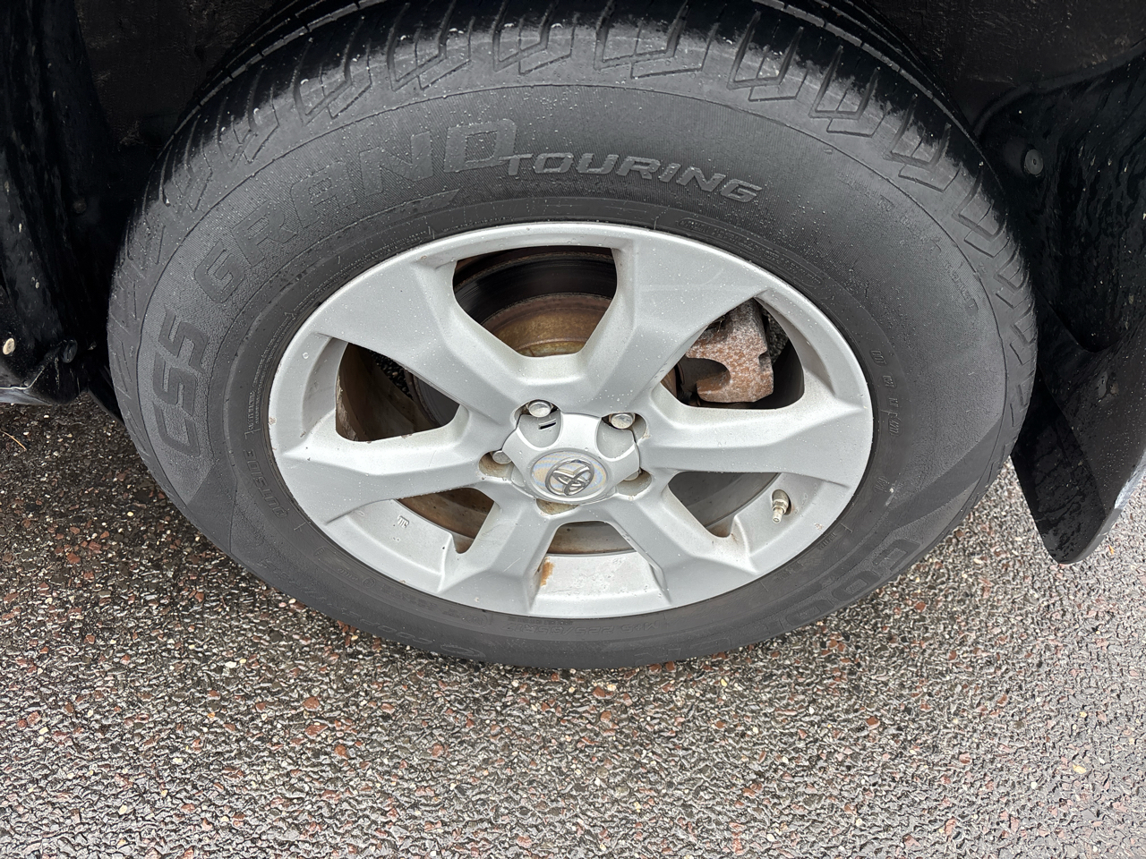 Toyota RAV4 4WD 4dr V6 5-Spd AT Ltd (Natl) 2011