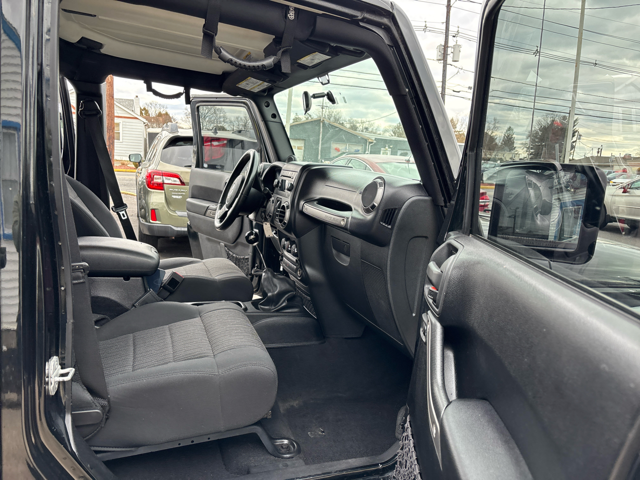 Jeep Wrangler Unlimited 4WD 4dr Sport 2012