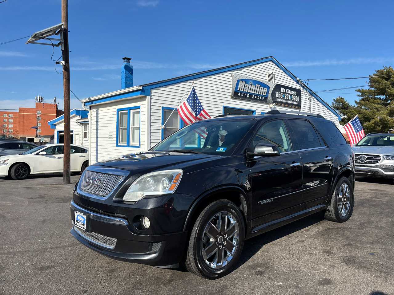 GMC Acadia FWD 4dr Denali 2012