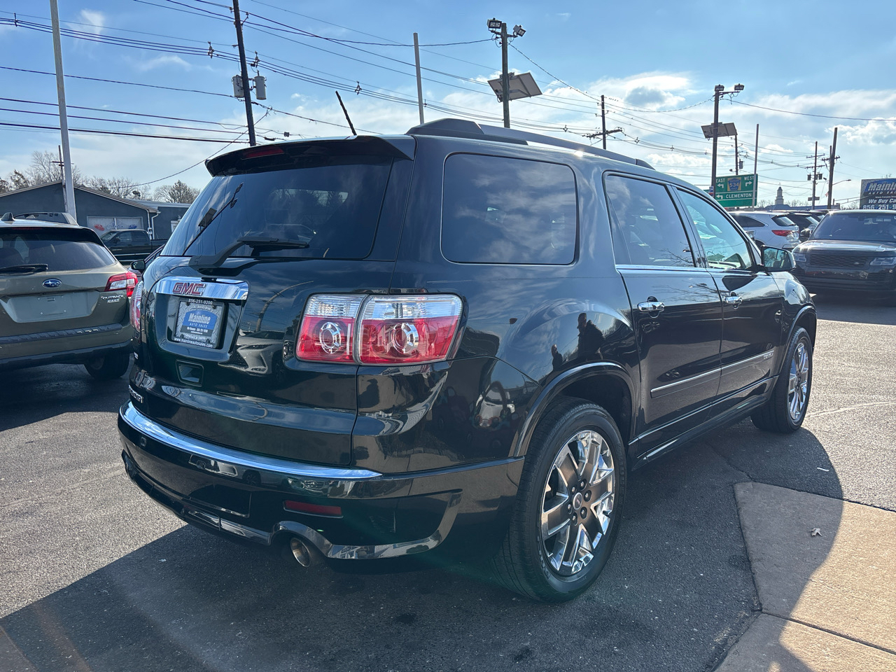 GMC Acadia FWD 4dr Denali 2012
