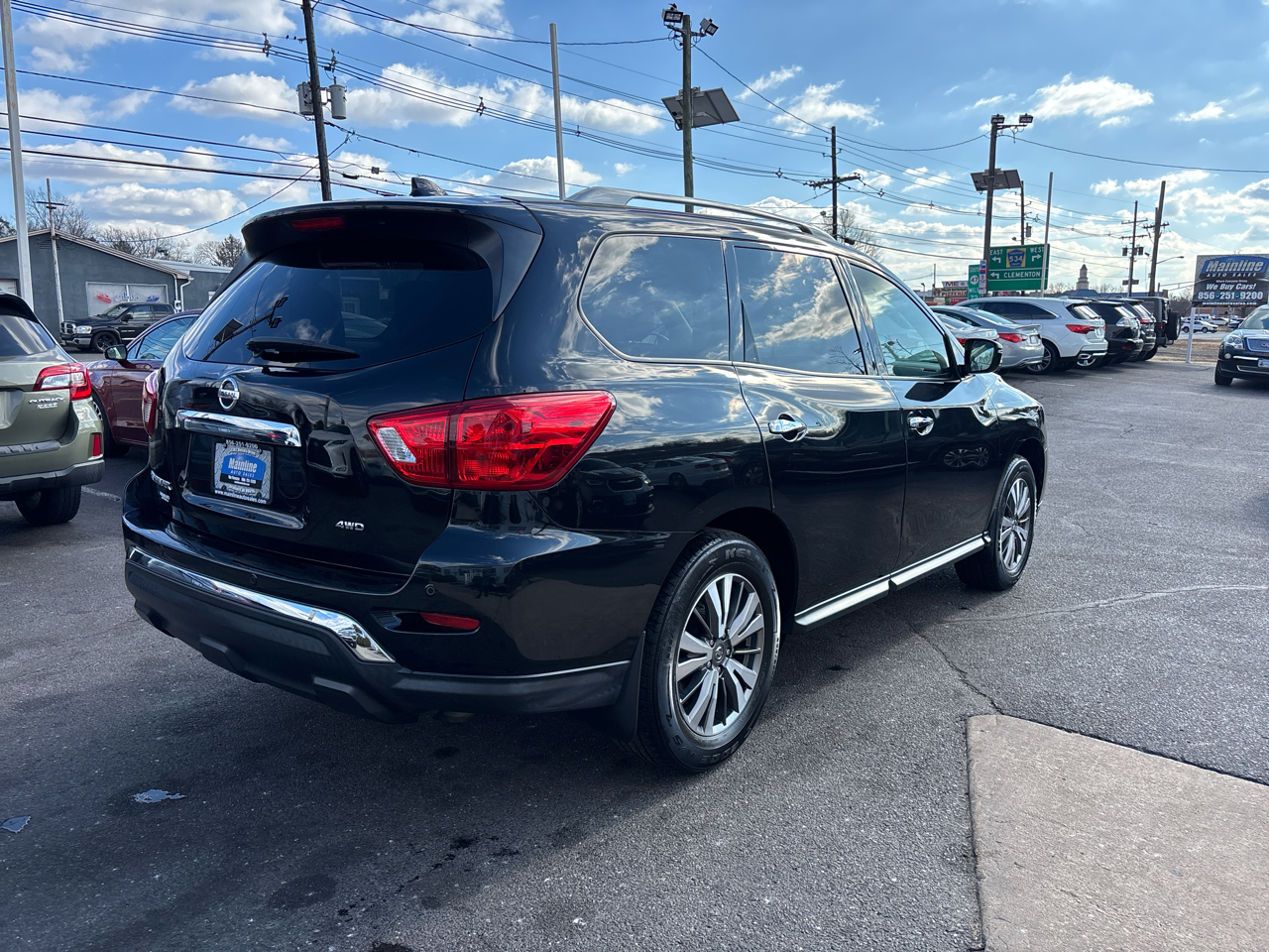 Nissan Pathfinder 4x4 S 2019