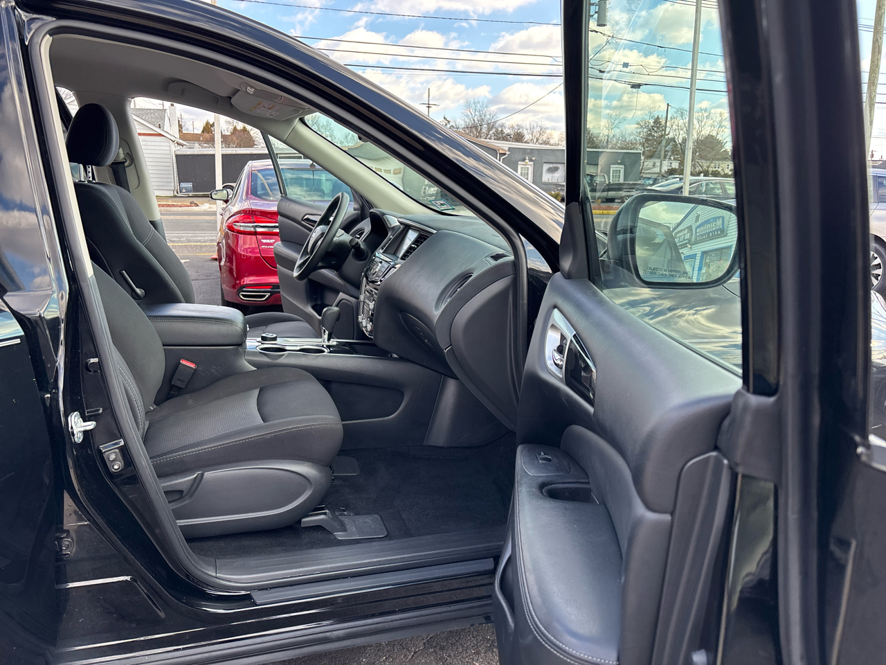 Nissan Pathfinder 4x4 S 2019