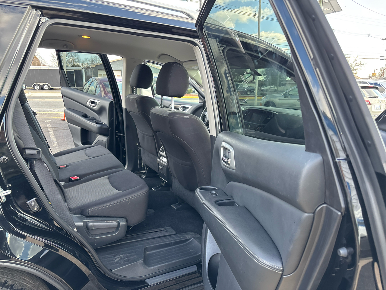 Nissan Pathfinder 4x4 S 2019