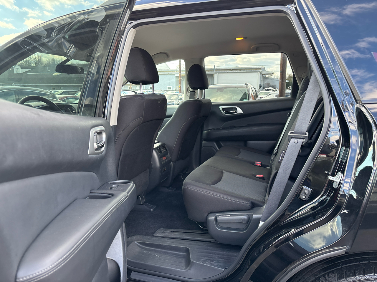 Nissan Pathfinder 4x4 S 2019