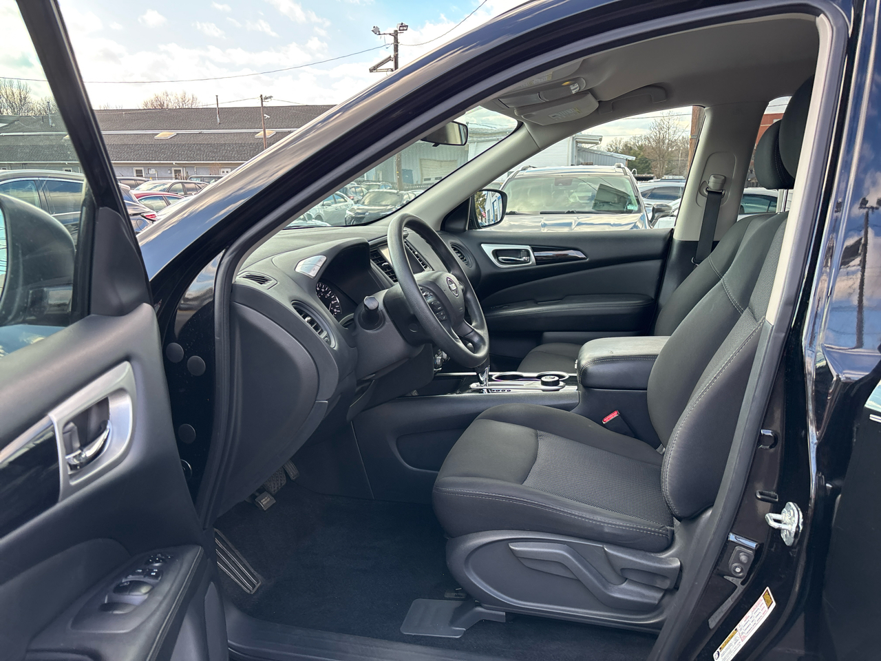 Nissan Pathfinder 4x4 S 2019