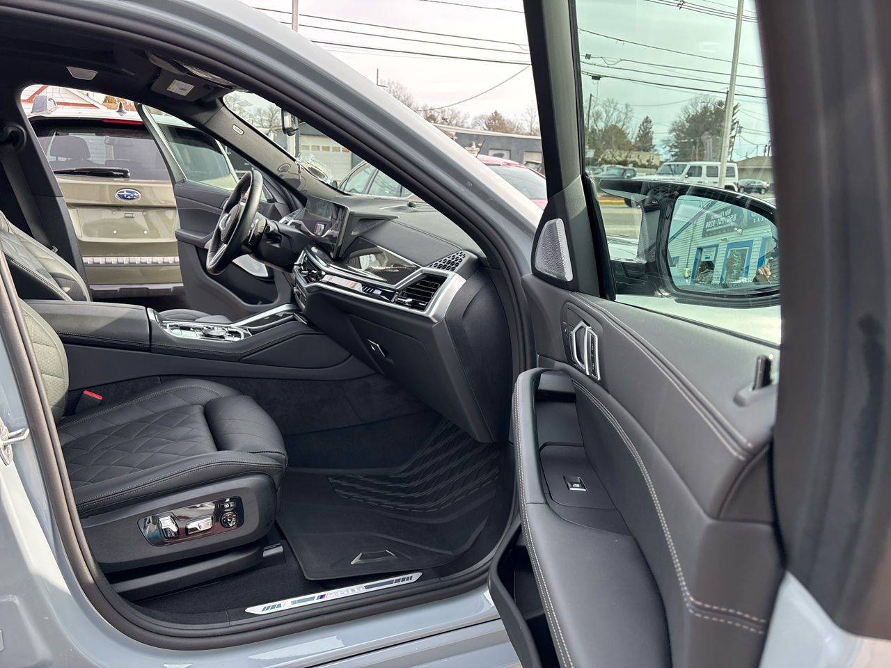 BMW X6 M60i Sports Activity Coupe 2025