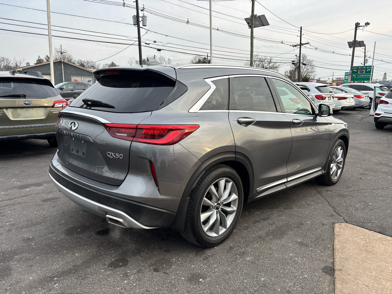 Infiniti QX50 LUXE AWD 2021