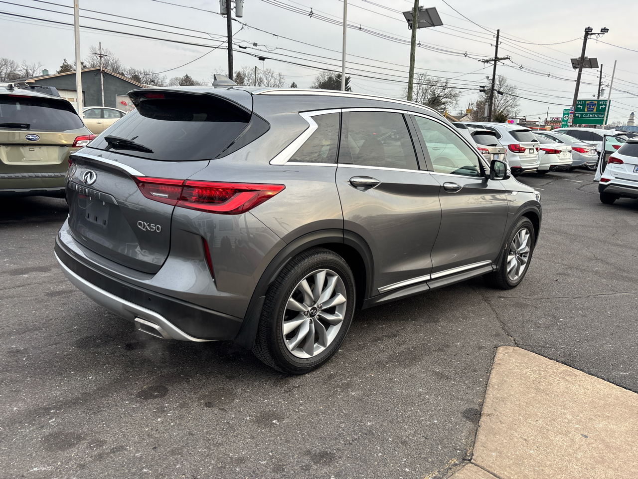 Infiniti QX50 LUXE AWD 2021