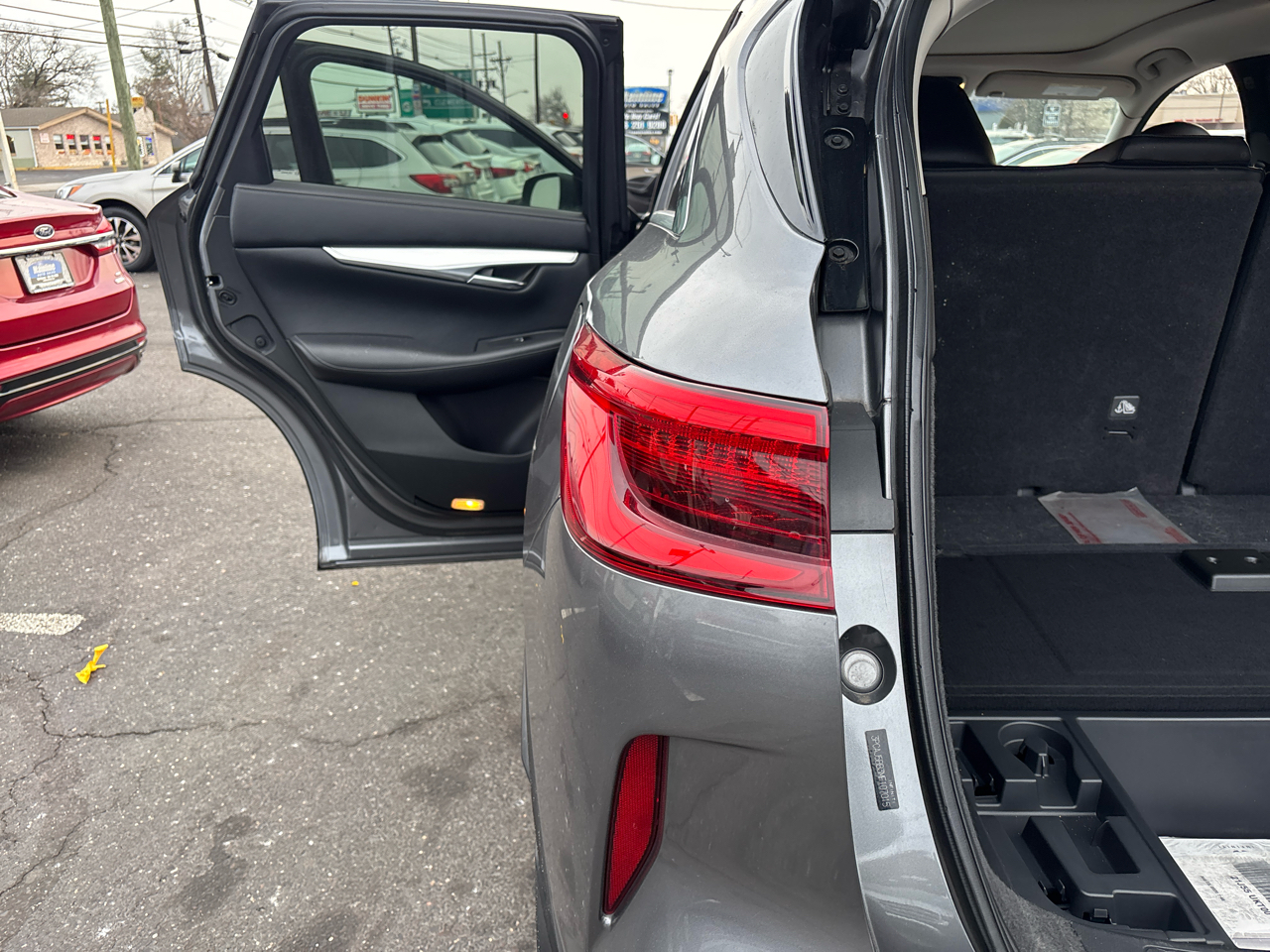 Infiniti QX50 LUXE AWD 2021