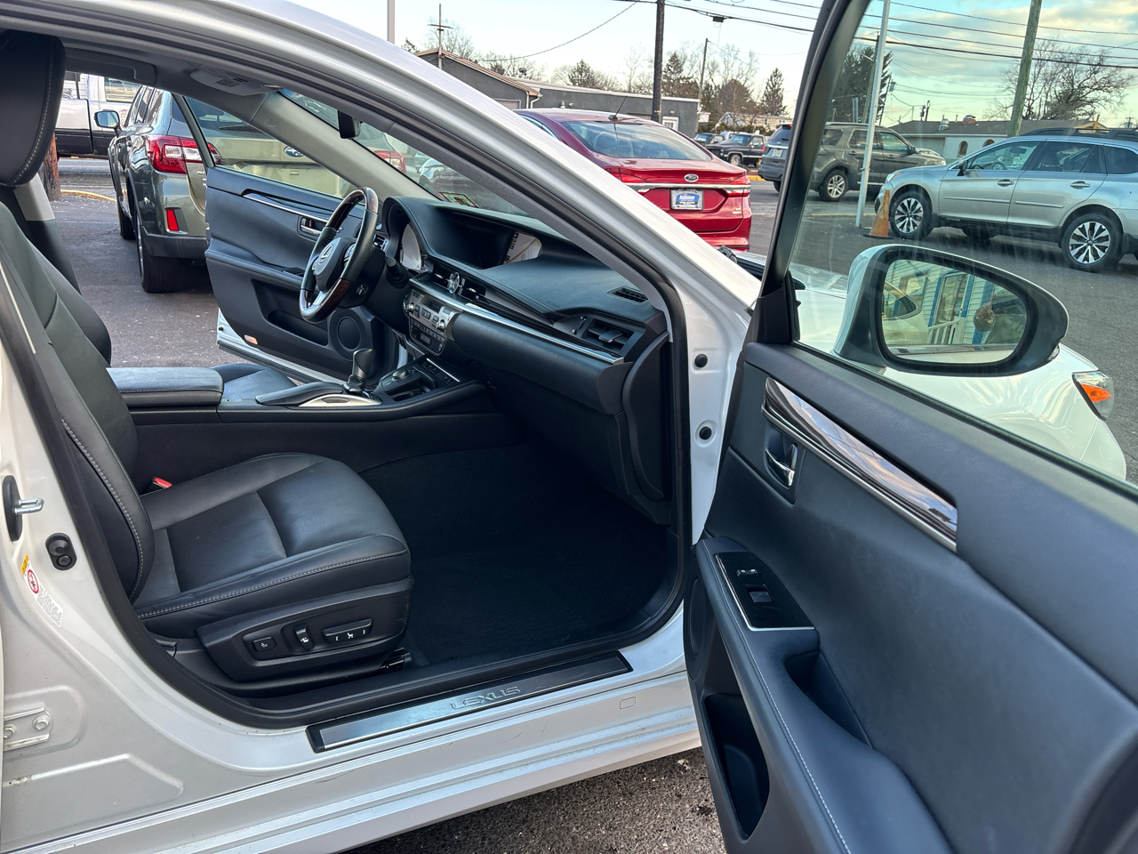 Lexus ES ES 350 FWD 2018