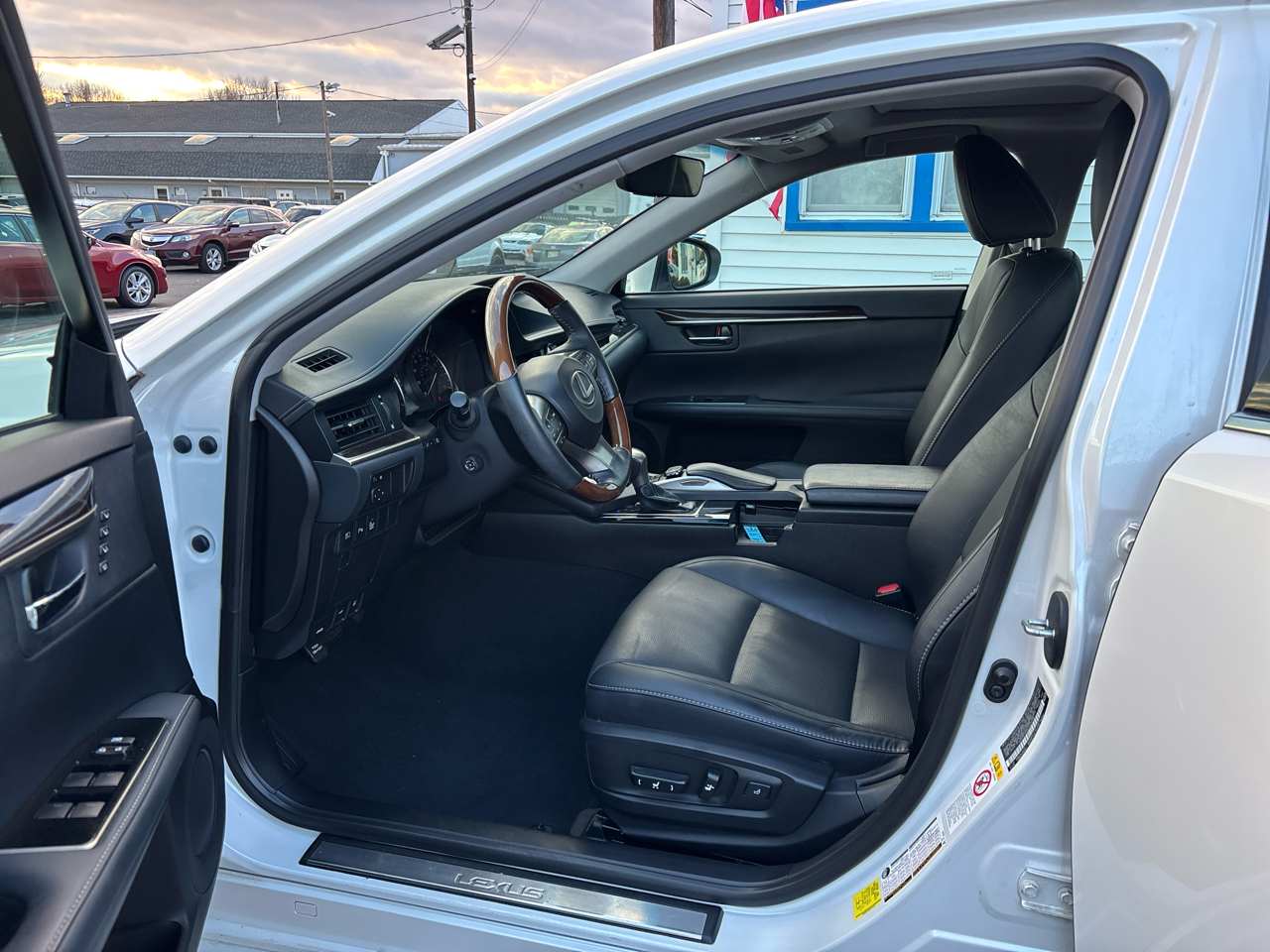 Lexus ES ES 350 FWD 2018