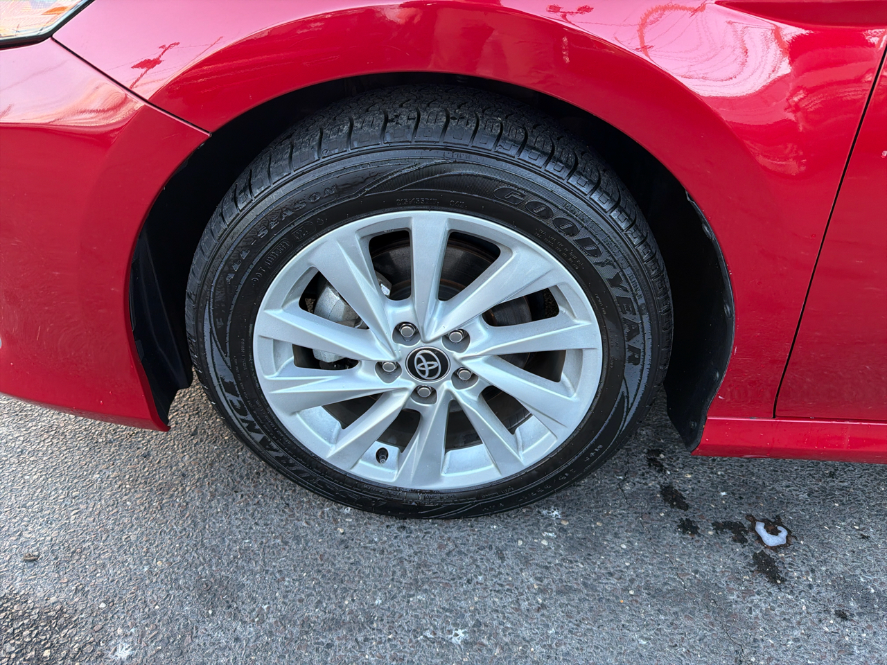 Toyota Camry LE Auto (Natl) 2024