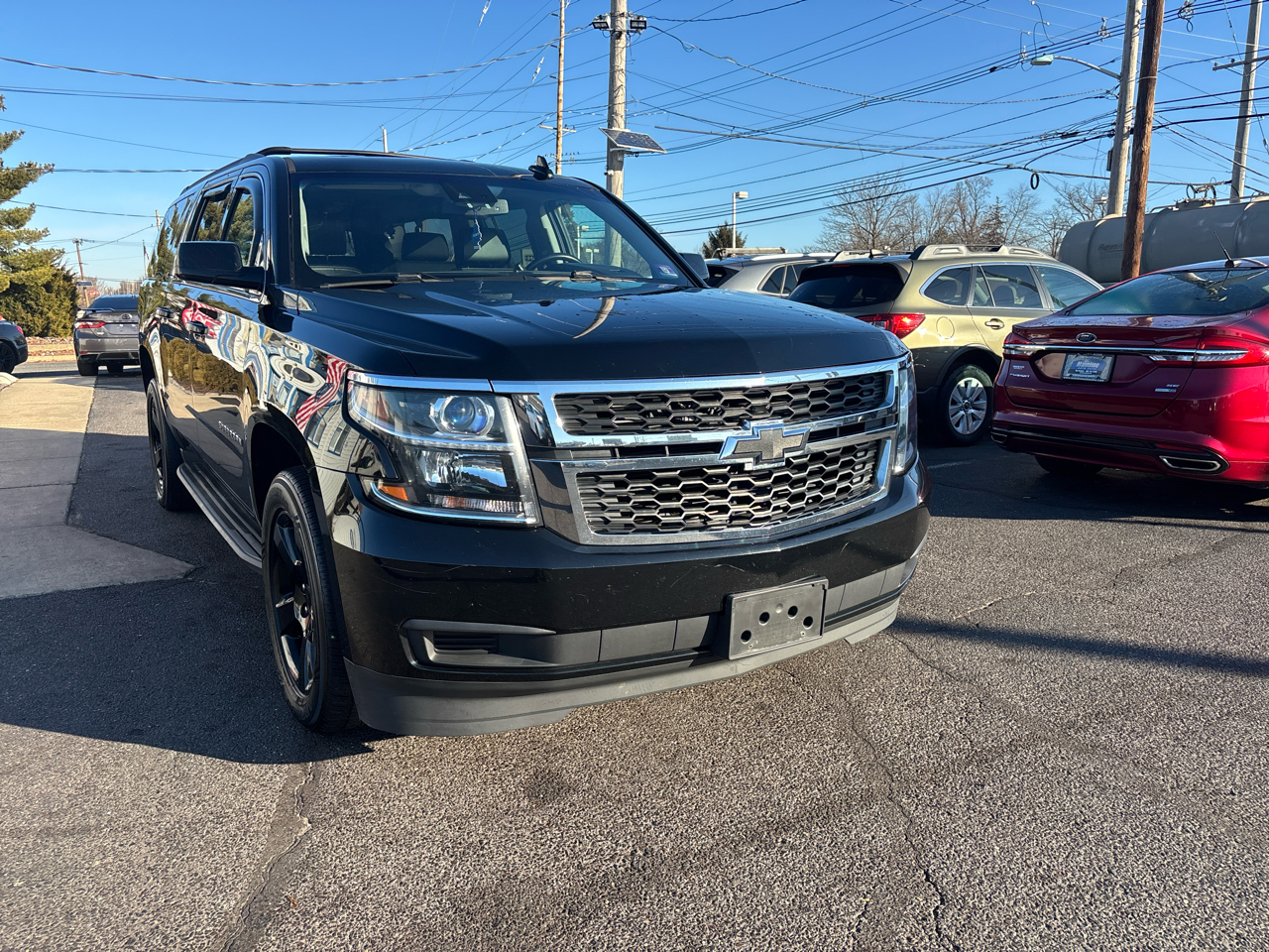 Chevrolet Suburban 4WD 4dr 1500 LT 2017