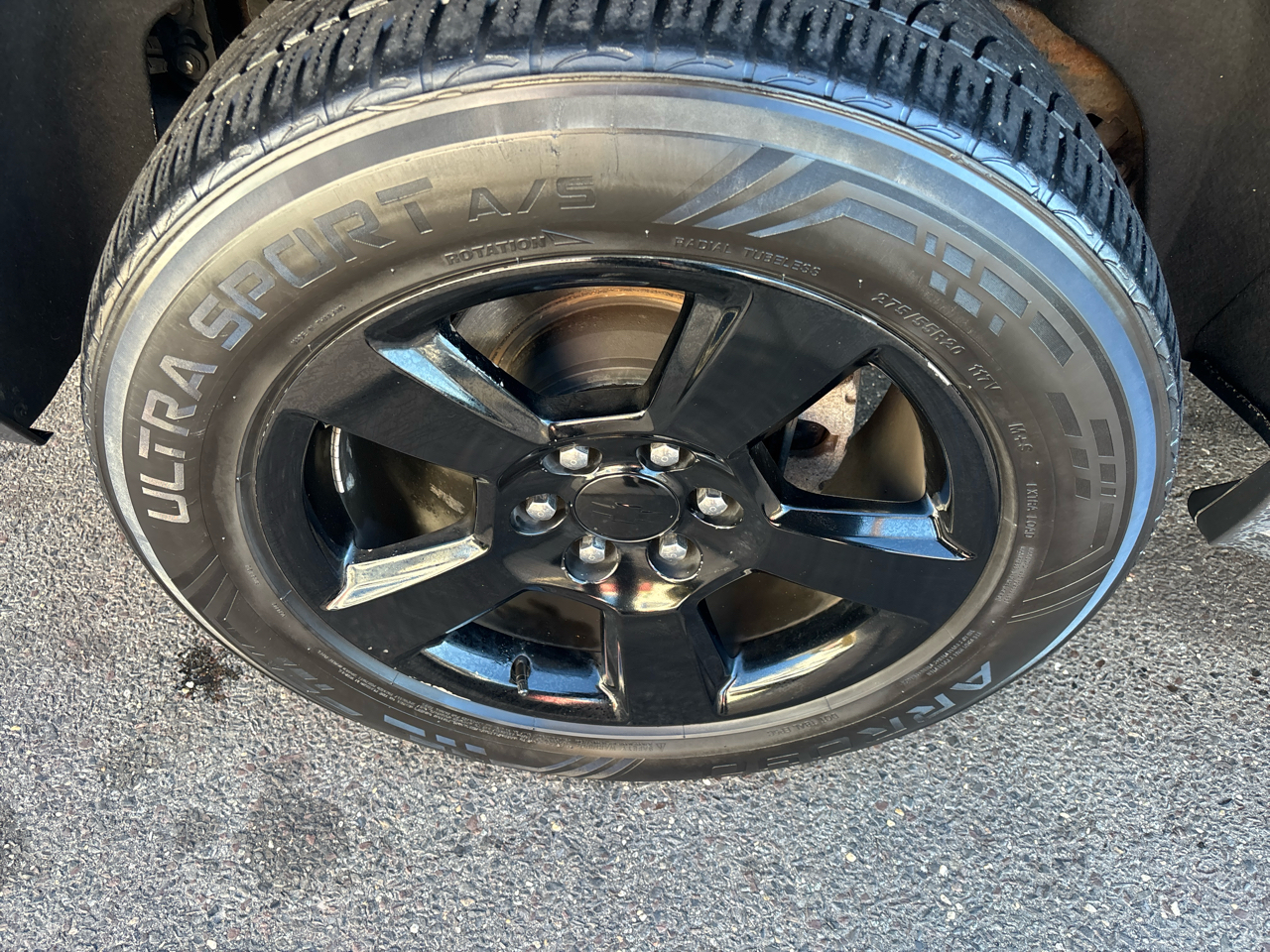 Chevrolet Suburban 4WD 4dr 1500 LT 2017