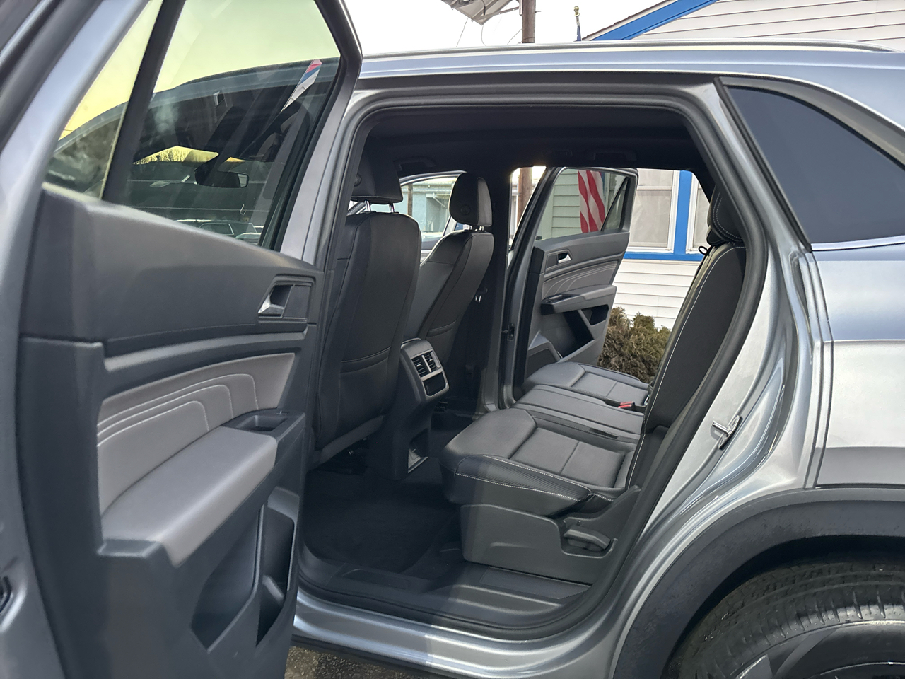 Volkswagen Atlas Cross Sport 2.0T SE w/Technology 4MOTION 2021