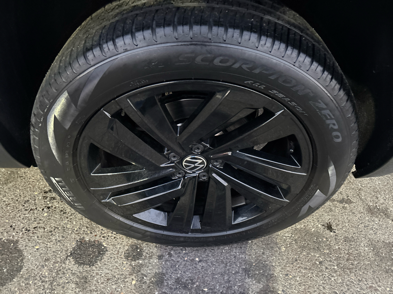 Volkswagen Atlas Cross Sport 2.0T SE w/Technology 4MOTION 2021