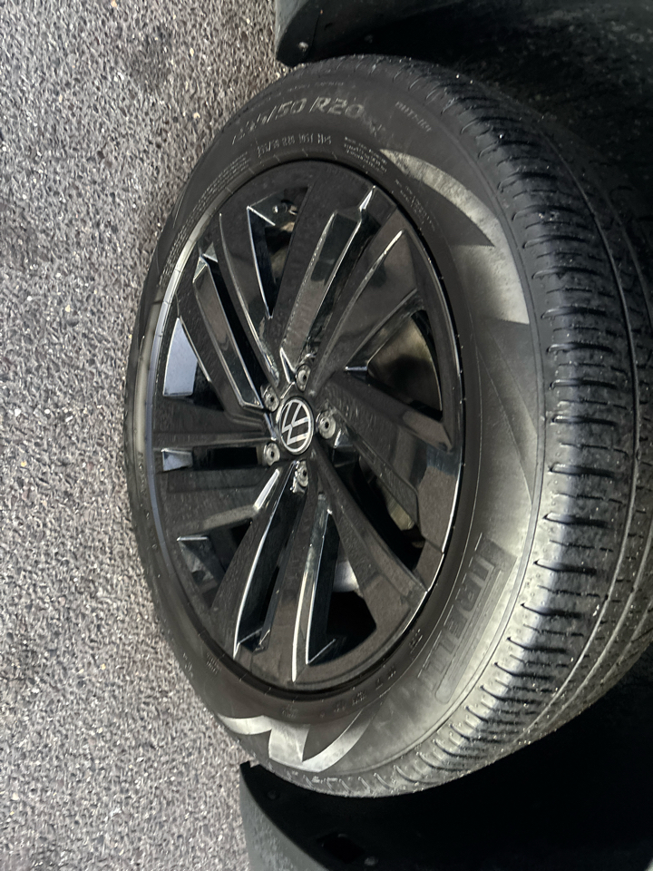 Volkswagen Atlas Cross Sport 2.0T SE w/Technology 4MOTION 2021