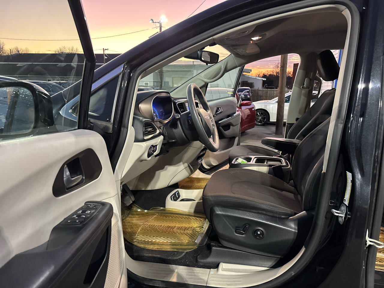 Chrysler Pacifica Touring Plus FWD 2018