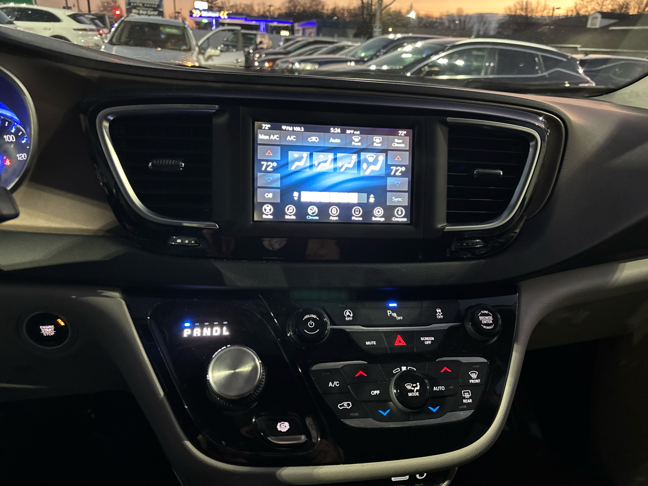 Chrysler Pacifica Touring Plus FWD 2018