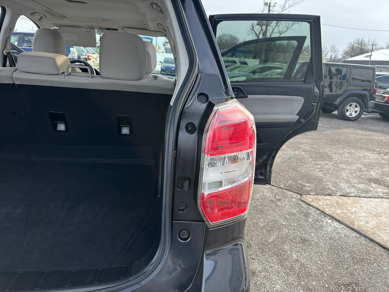 Subaru Forester 4dr CVT 2.5i Premium PZEV 2016