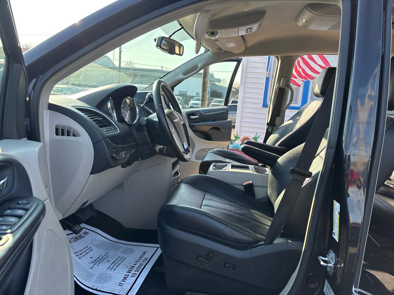 Chrysler Town & Country 4dr Wgn Touring 2015