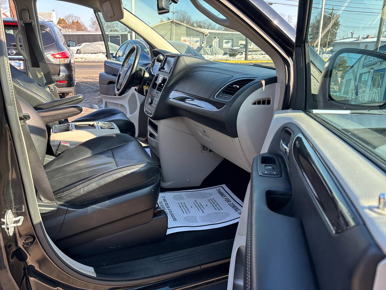 Chrysler Town & Country 4dr Wgn Touring 2015